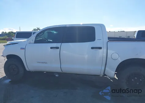 2010 Toyota Tundra Grade 5.7L V8 from USA, damaged, VIN 5TFEY5F11AX085161